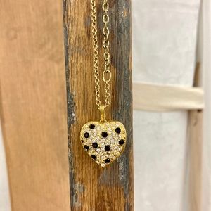 Vintage 80’s rhinestone heart shaped locket